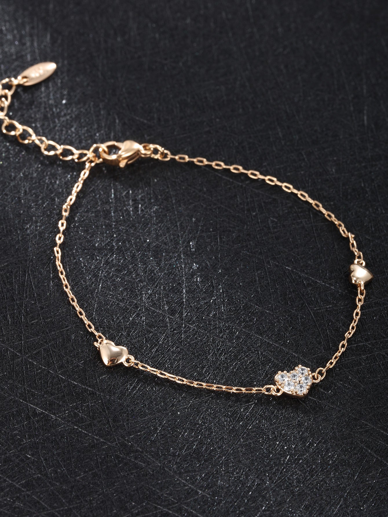 18K Gold Heart-shaped Diamond Bracelet